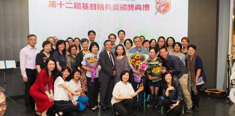 基督精兵  榮神益人